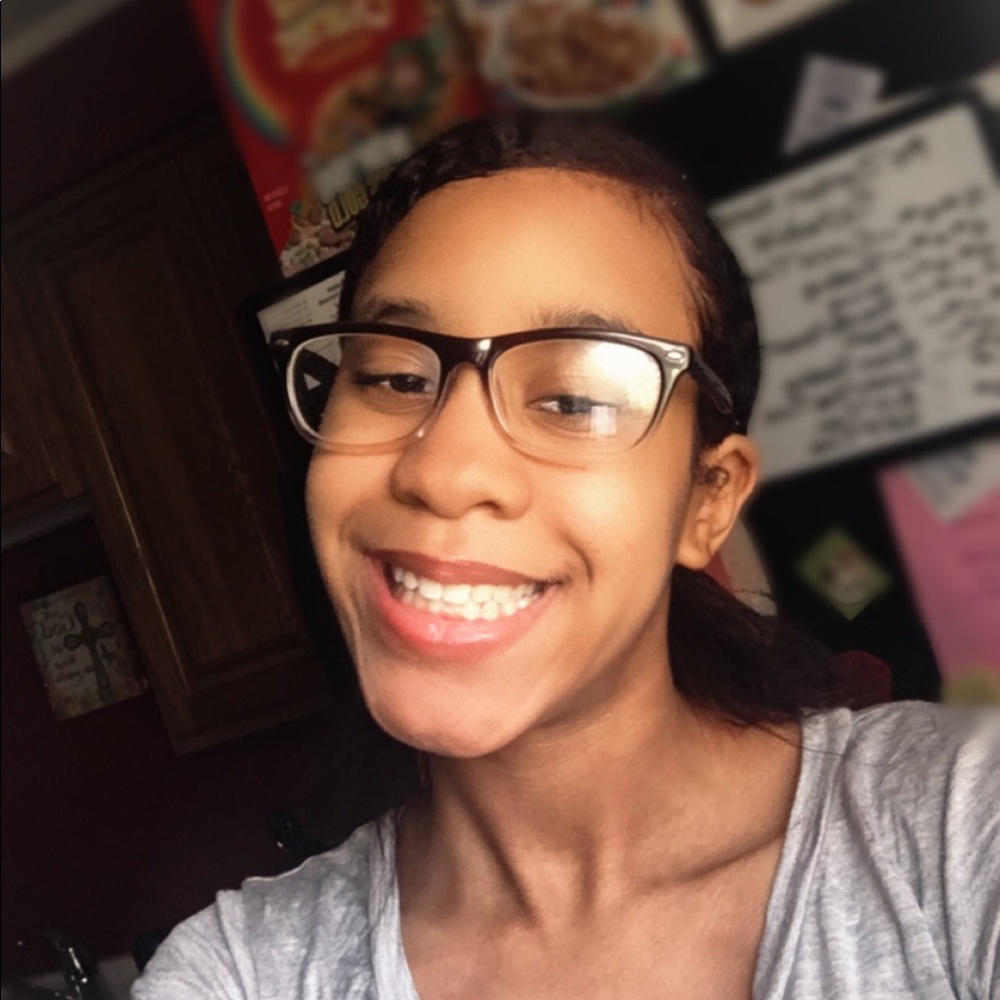 Meet your Posher, Amarie